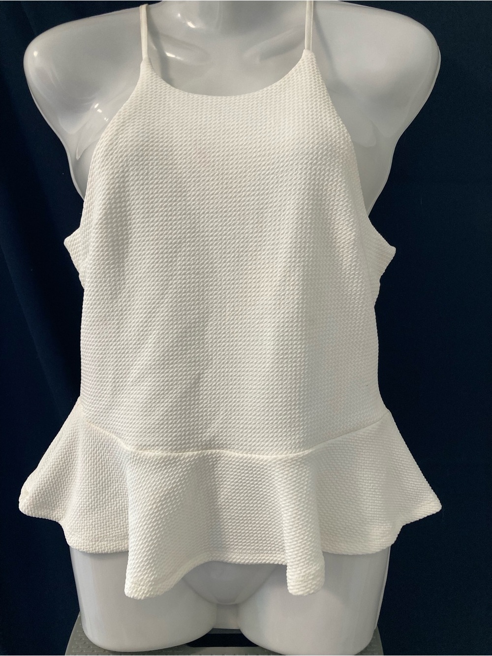 UK2LA White Textured Peplum Tank Top Large